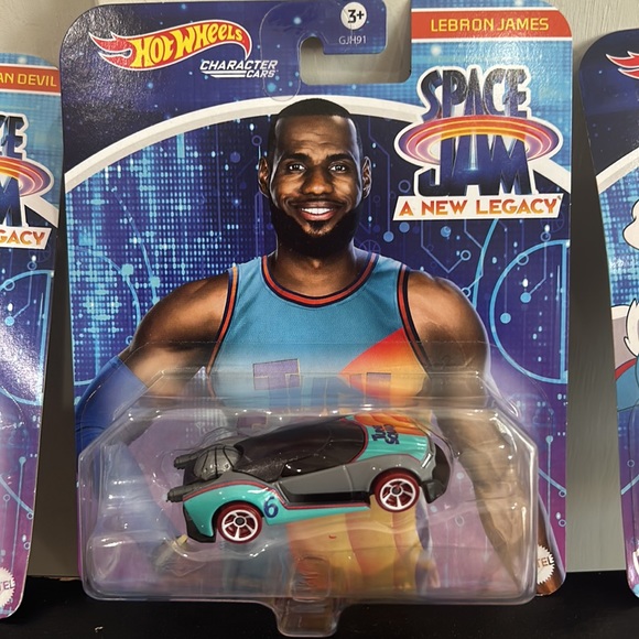 Hot Wheels - Space Jams A New Legacy (5) Car Lot - Lebron James and more - Picture 2 of 8